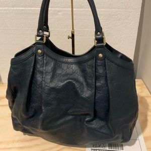 Gucci large sukey tote bag used in good condition